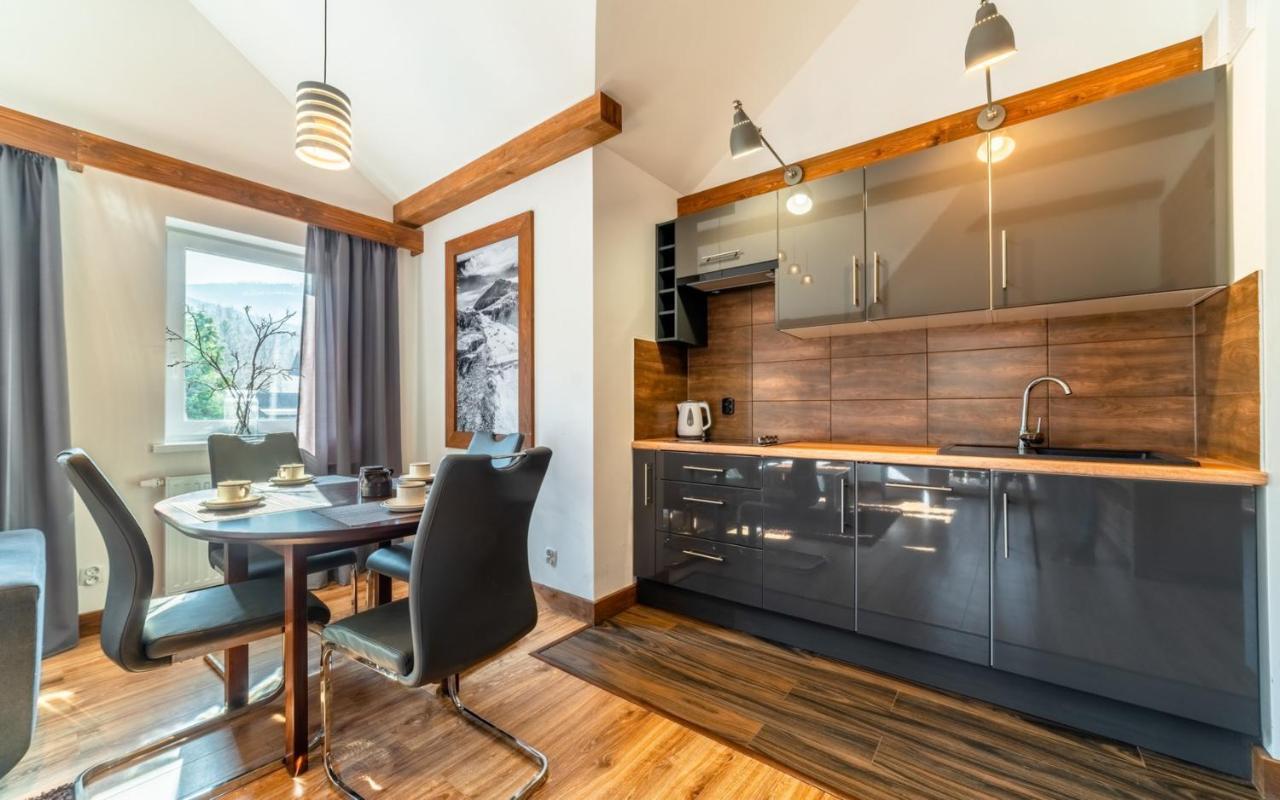 Apartamenty Gorski Zakatek Karpacz Na Emilii Plater 18C المظهر الخارجي الصورة